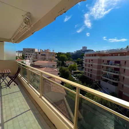 Juan Les Pins - Town Center - 4 People Antibes
